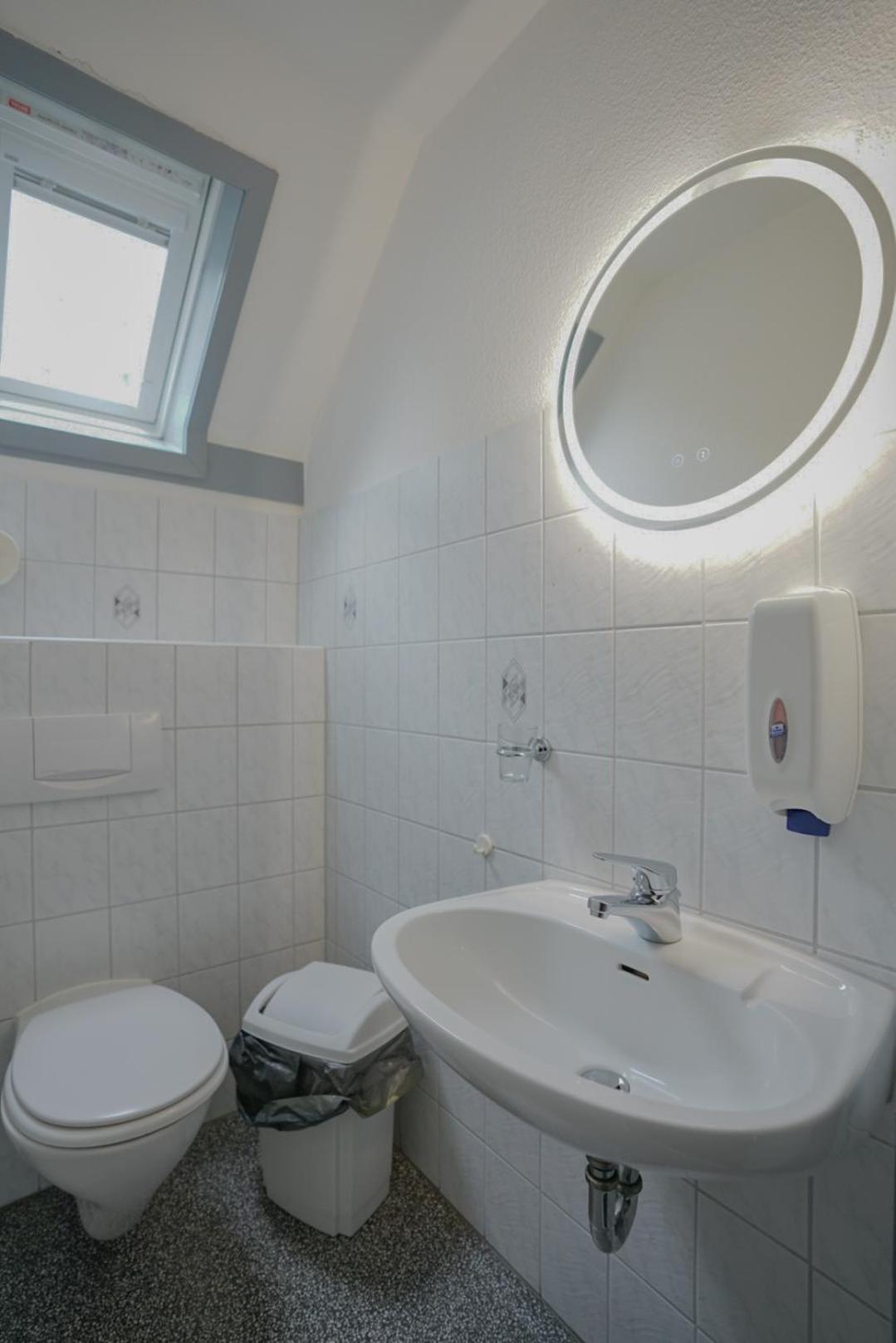 Ferienhaus "Baeren Ecke" Am See Im Bergland Kirchheim  Esterno foto